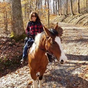 Meet your Posher, Lisa